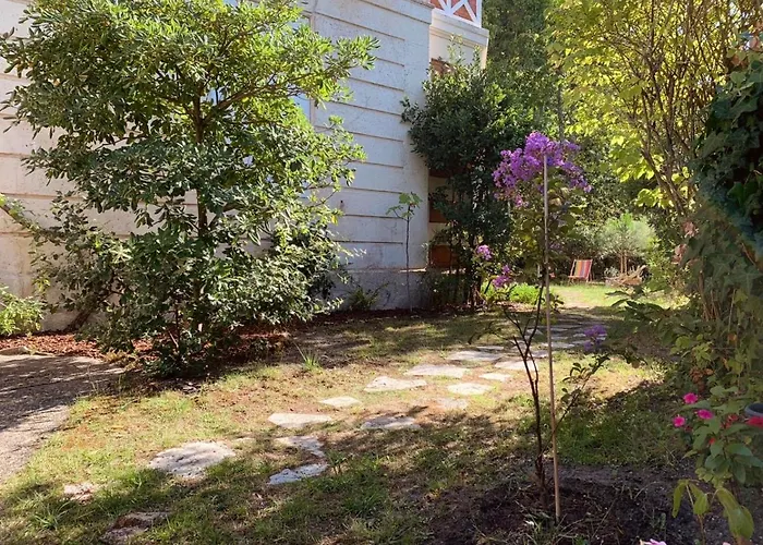 Le Quatre Allee Stella *